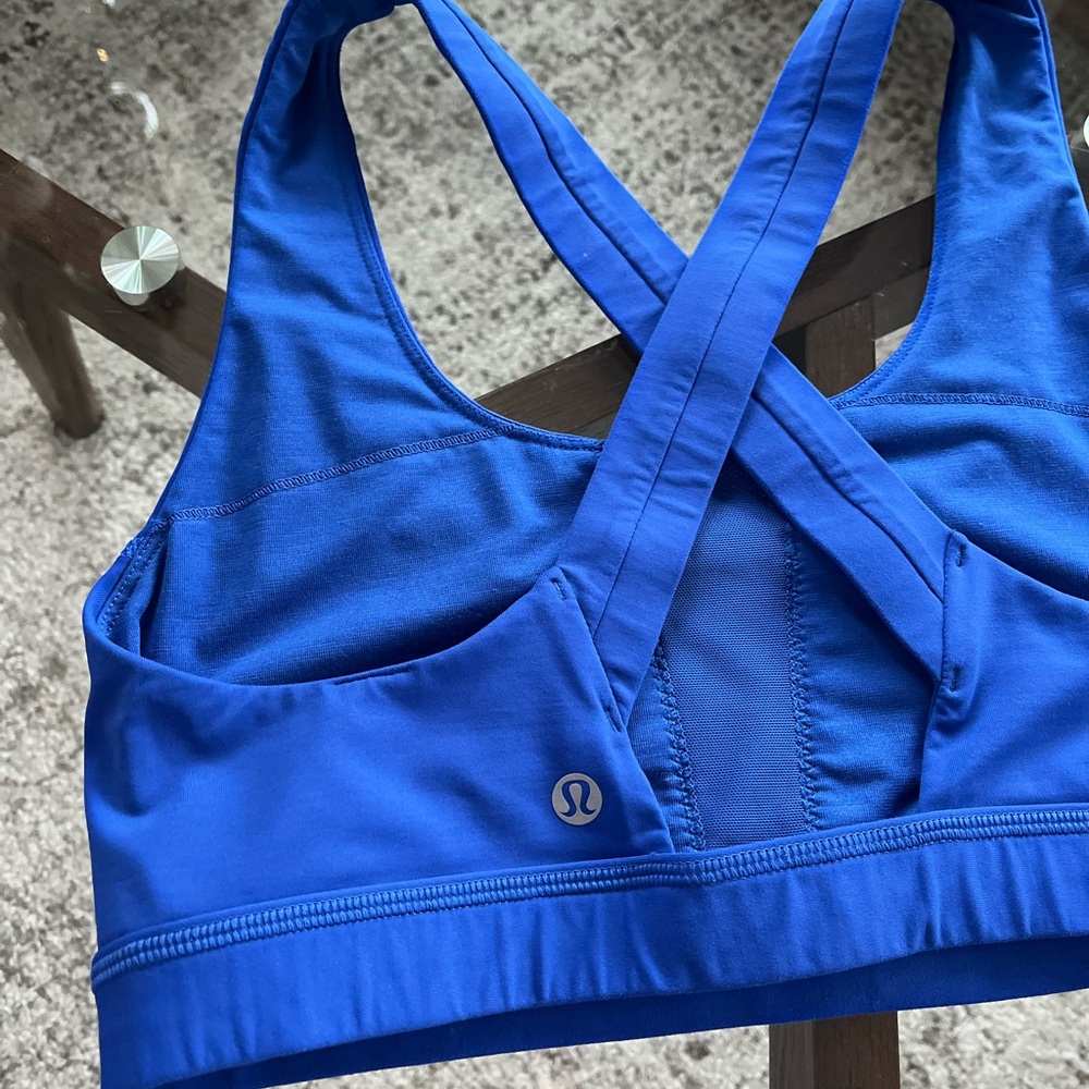 Lululemon Run: Stuff Your Bra 
Harbor Blue Size 8 - Picture 11 of 11